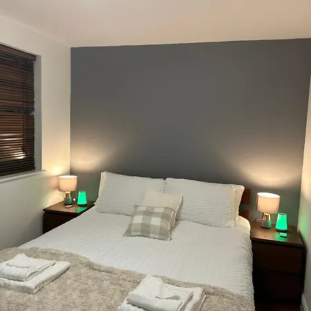 Beautiful View Apartment Near Canary Wharf London Exterior photo